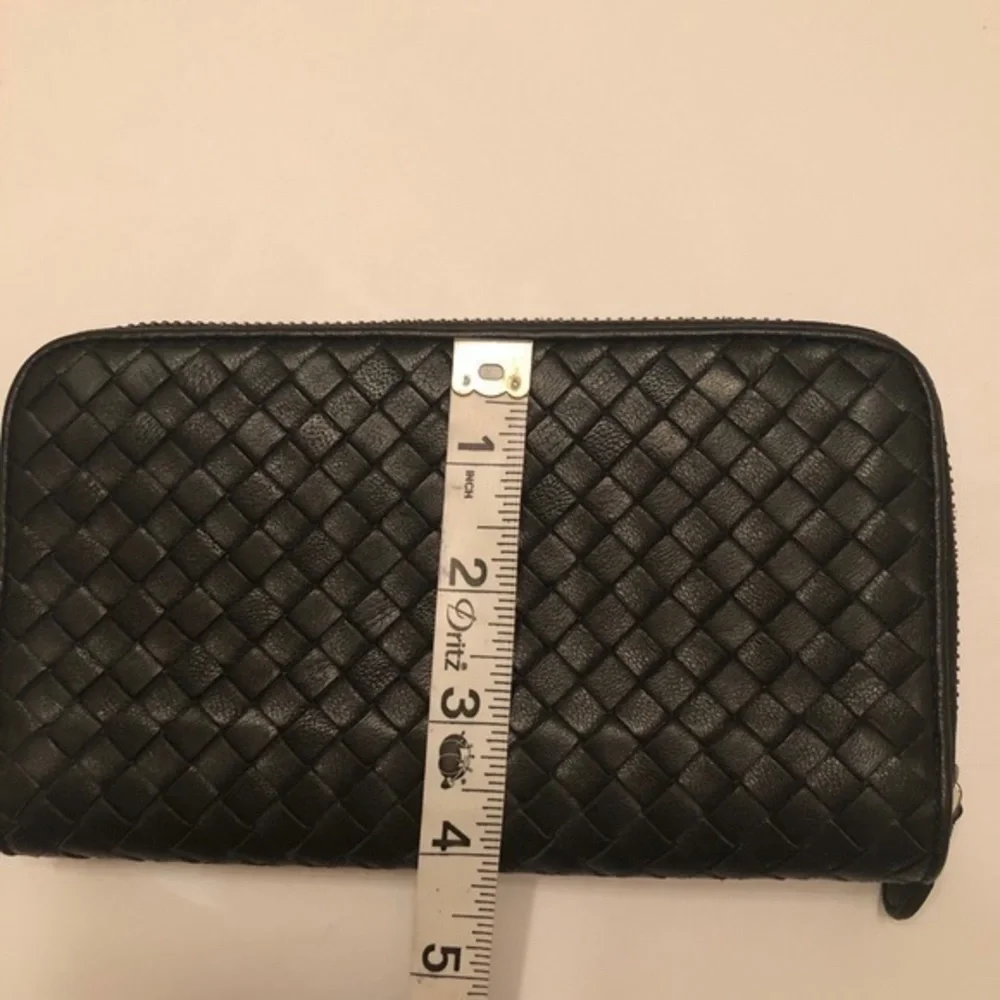 Black leather woven intrecciato wallet clutch bag